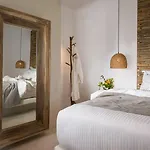White & Co Exclusive Island Vila Pýrgos