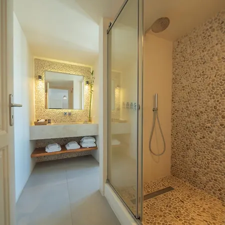 Villa White & Co Santorini Pyrgos Kallistis