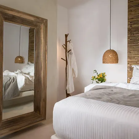 White & Co Exclusive Island Villa Pýrgos