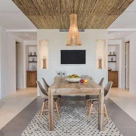 Villa White & Co Exclusive Island Pýrgos