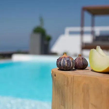 White & Co Santorini Villa Pyrgos Kallistis