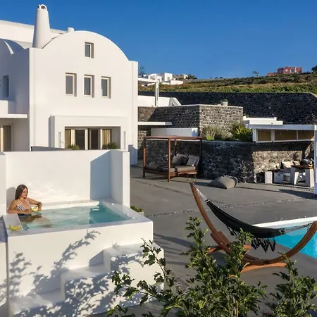 White & Co Santorini * Pyrgos Kallistis