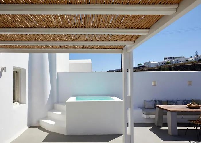 White & Co Exclusive Island