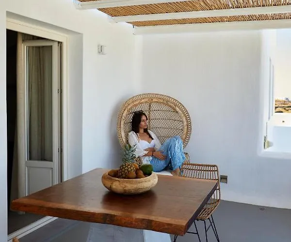 White & Co Exclusive Island