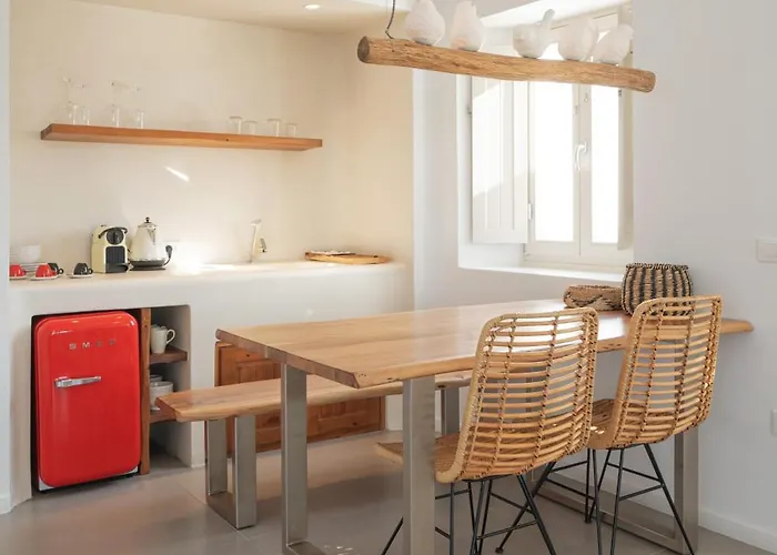 White & Co Exclusive Island * Pýrgos