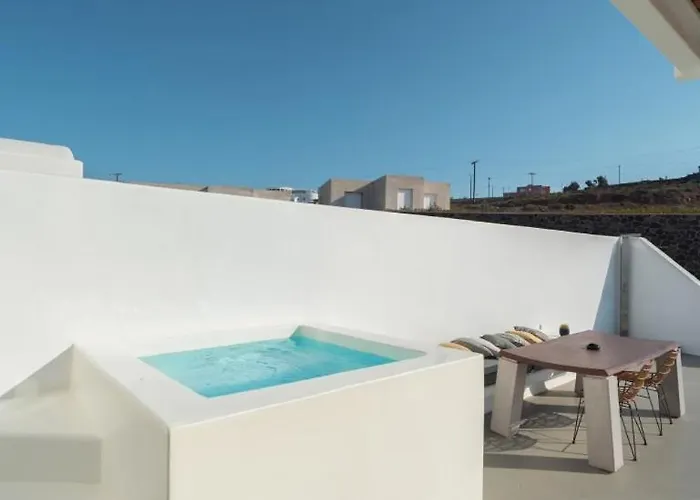 White & Co Exclusive Island