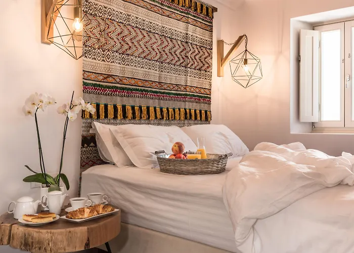 White & Co Exclusive Island * Pýrgos