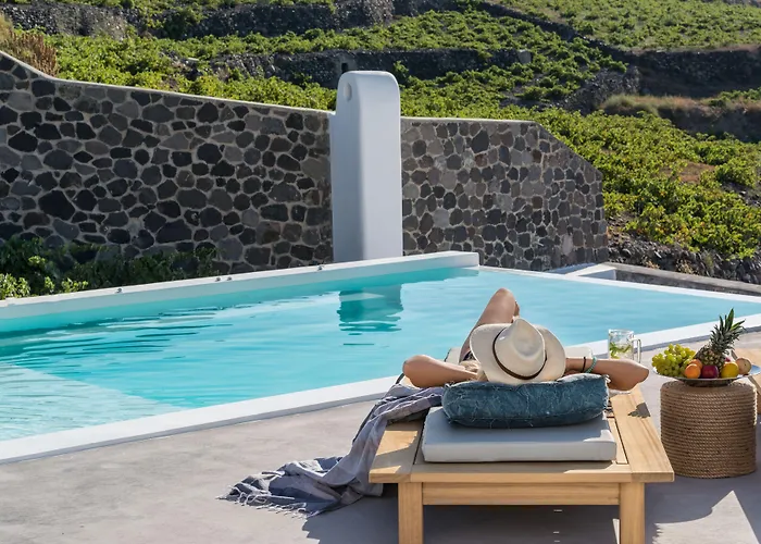 White & Co Exclusive Island Villa Pýrgos