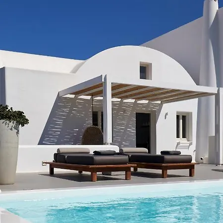 White & Co Exclusive Island Pýrgos