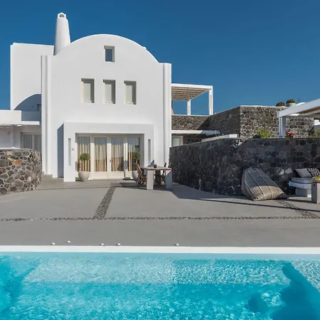 White & Co Exclusive Island Villa Pýrgos