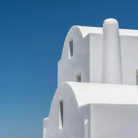 White & Co Exclusive Island Pýrgos